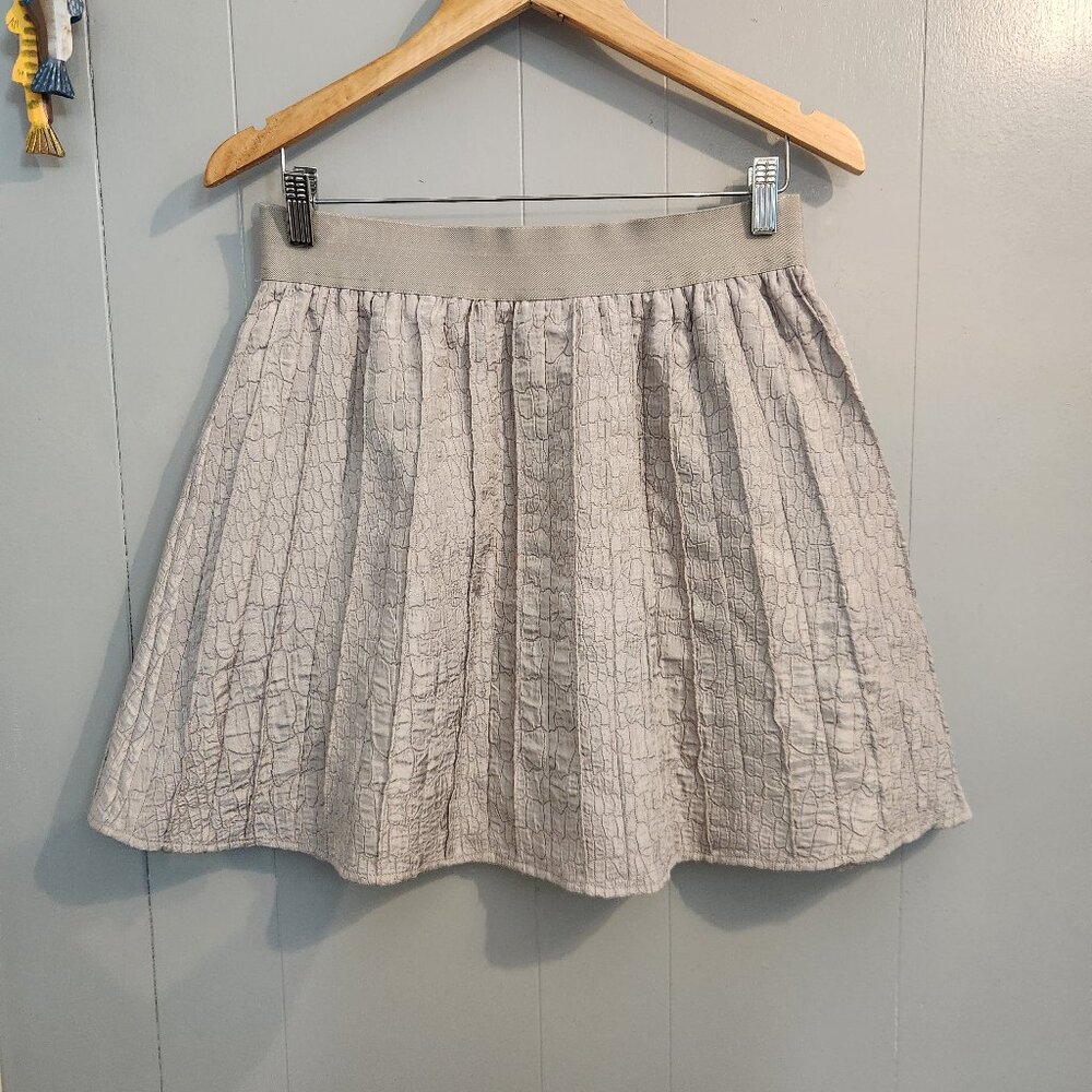 Hinge silver grey alligator crocodile embossed mini skirt